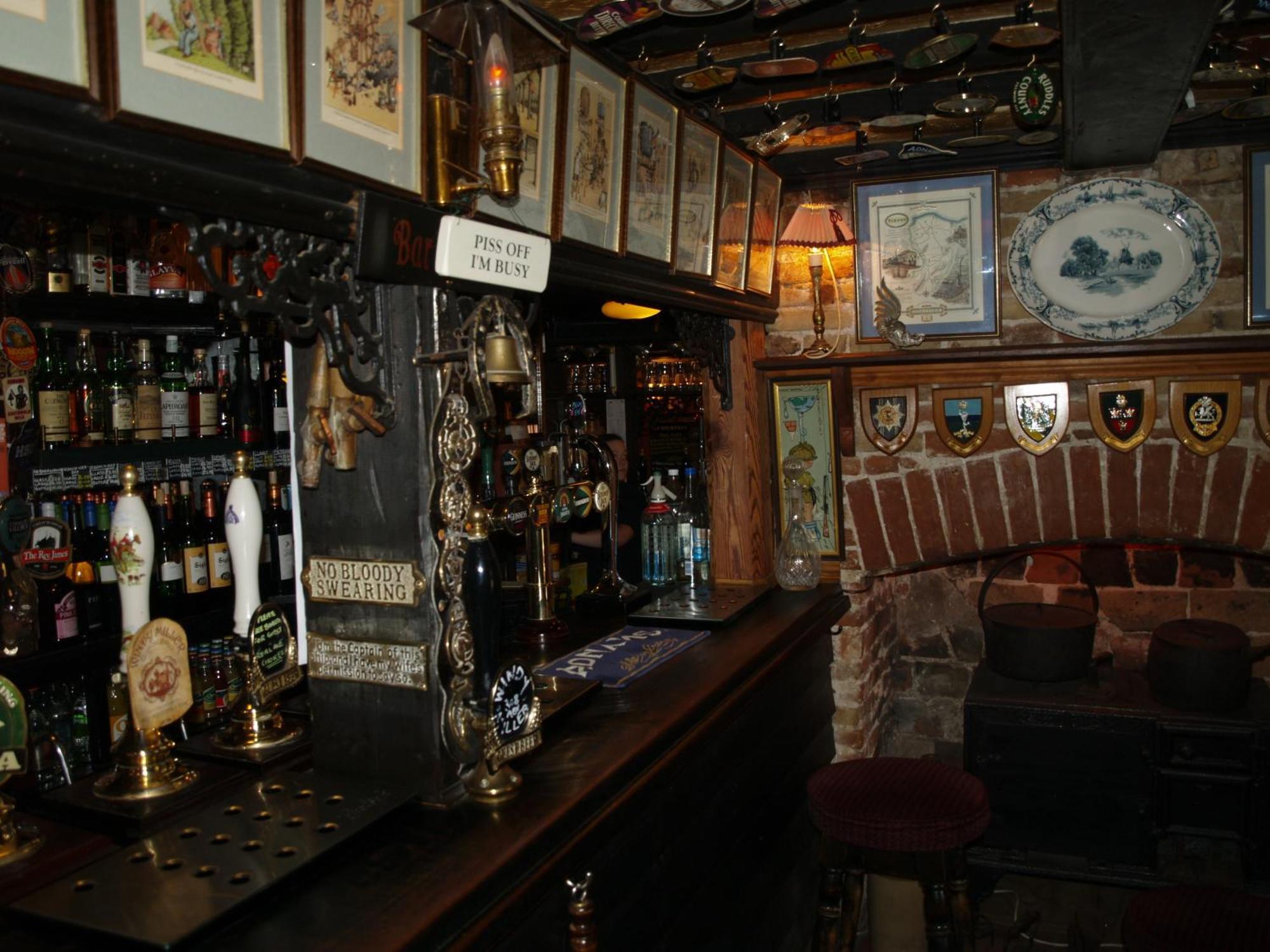 The Olde Windmill Inn Great Cressingham Extérieur photo